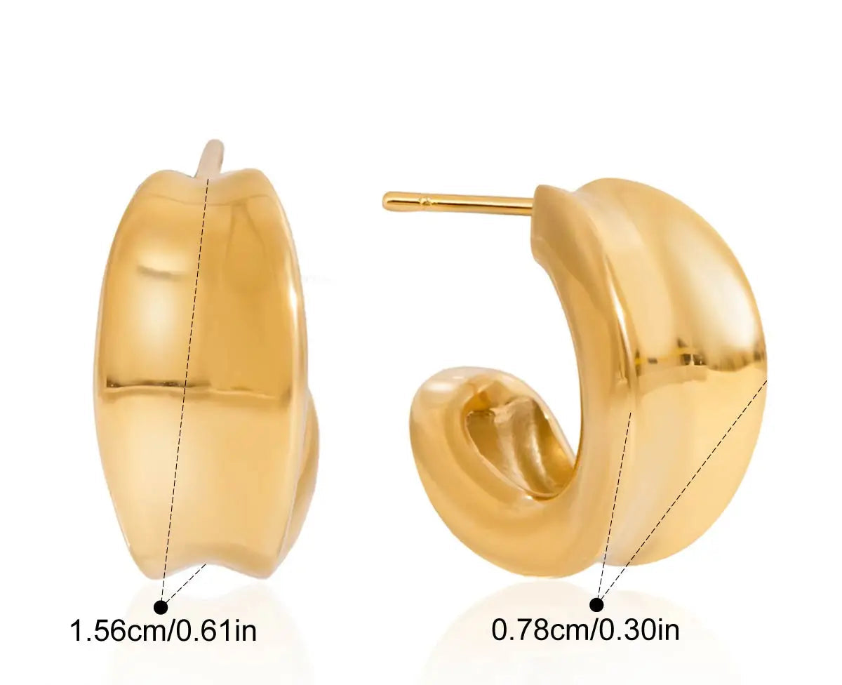 Ein technisches Produktfoto des Paares goldvergoldeter Edelstahl-Creolen-Ohrringe, das die genauen Abmessungen (Breite 0,78 cm und Durchmesser 1,56 cm) und die Materialangabe (Stainles Steel / Edelstahl) angibt.