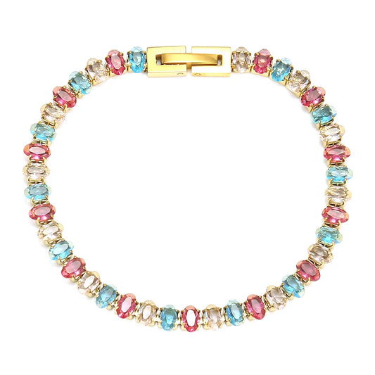 Nahaufnahme des Armband Stephanie - Hochwertige Edelstahl-Verarbeitung im Vintage-Stil