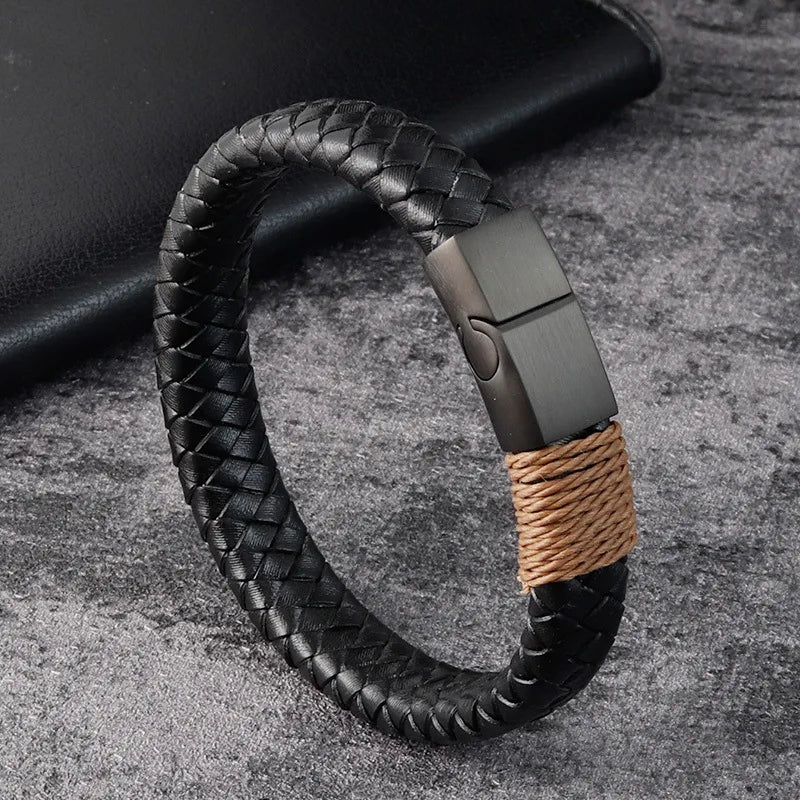 Armband Claspy aus schwarzem Leder mit magnetischem Verschluss - Herrenschmuck
