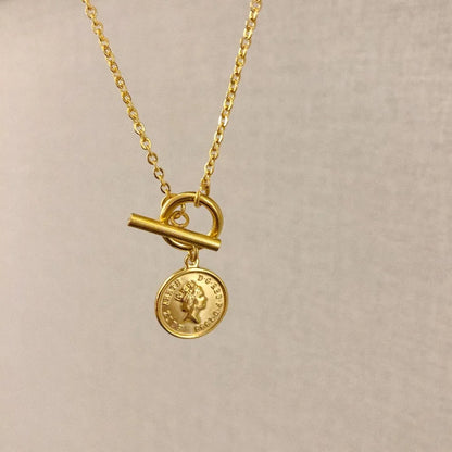 Kette mit antikem Münzanhänger und Knebelverschluss aus 18K vergoldetem Titan | goldene Münzkette