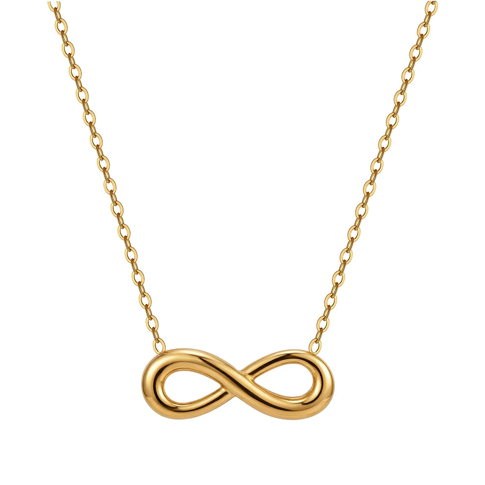 „Filigrane Infinity-Halskette aus goldfarbenem Edelstahl mit PVD-Vergoldung, elegantes Unendlichkeitssymbol an einer feinen Gliederkette.“