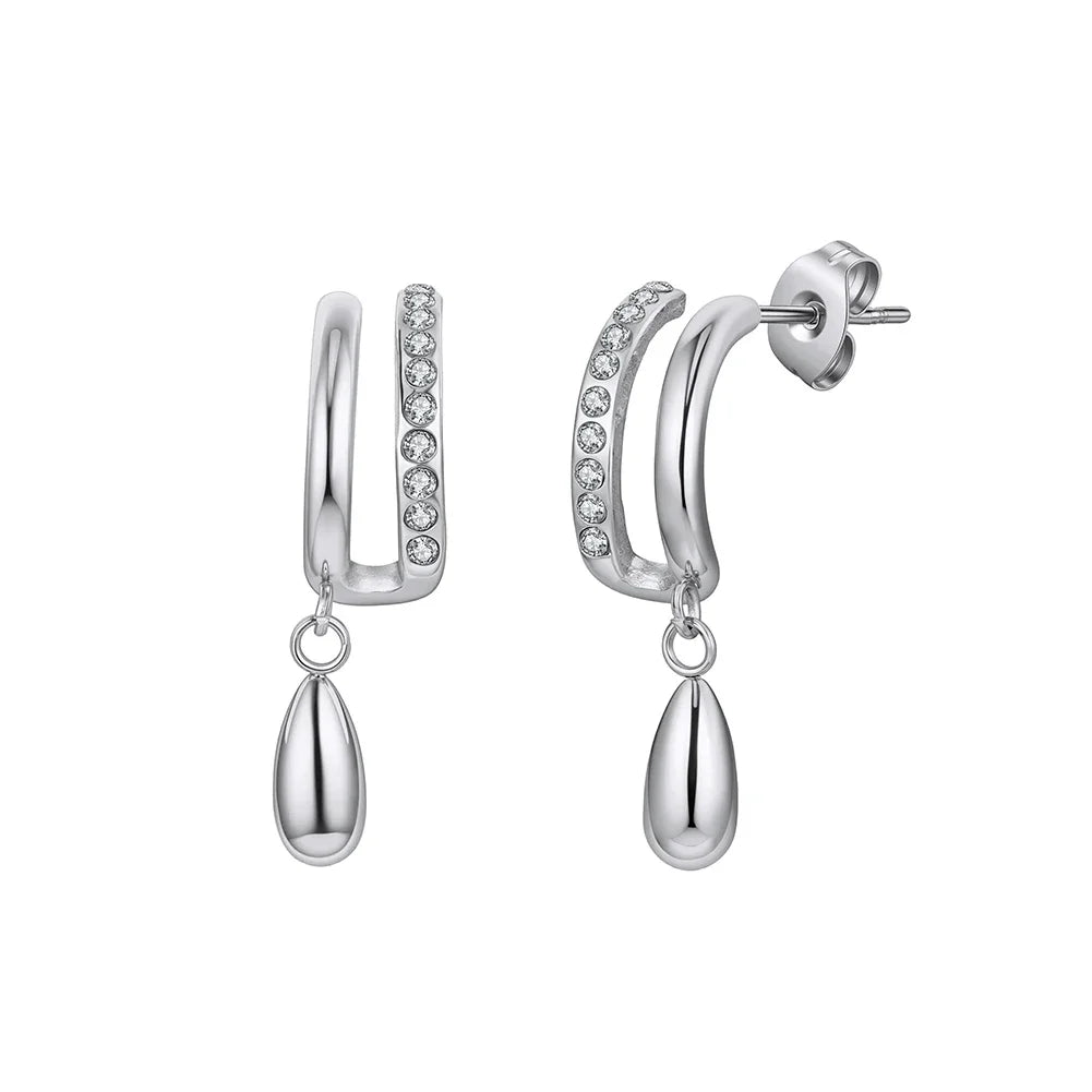 Silberfarbene Doppel-Hoop-Ohrstecker aus Edelstahl mit Zirkonia-Besatz und abnehmbarem Tropfenanhänger auf weißem Grund.