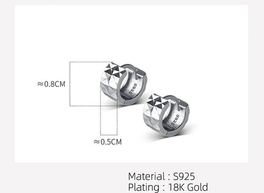 Produktgrafik mit Maßen für die kleinen 925 Silber Huggie-Creolen mit 18K Gold-Plattierung und Klappverschluss