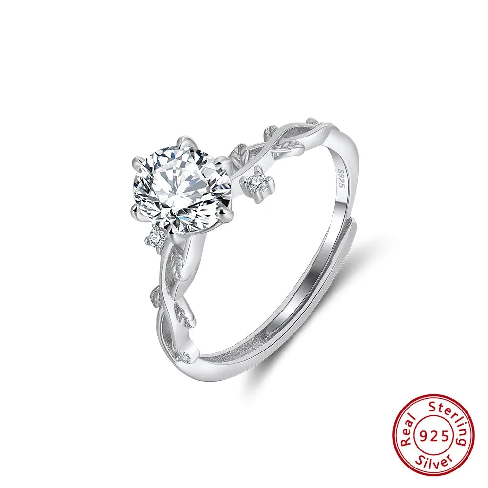 „Detailaufnahme des offiziellen S925-Echtheitsstempels für hochwertiges Sterlingsilber auf der Innenseite des Ringbands.“