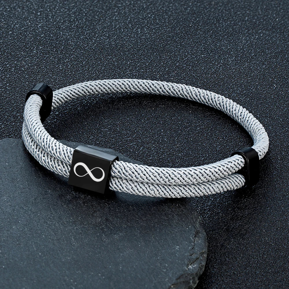 Armband Infinity aus Edelstahl mit Unendlichkeitssymbol - verstellbar von 17-23 cm