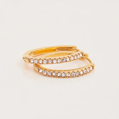 Stapelfähige goldene Creolen-Sets mit Zirkoniasteinen | PVD 18K vergoldete Edelstahl-Ohrringe für Damen | Schmuck