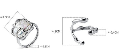 Technische Zeichnung eines offenen 925er Silberrings im Wickel- oder Schlangen-Design mit einem strukturierten, unregelmäßigen Stein-Element, inklusive Maßangaben.