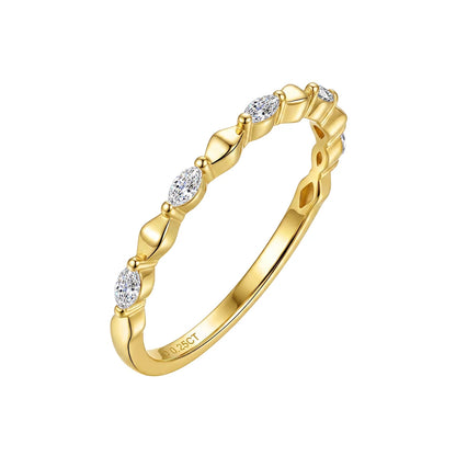 Freigestellter, schmaler Vorsteckring aus 925 Sterling Silber mit 14K Vergoldung und abwechselnd gefassten Zirkoniasteinen.