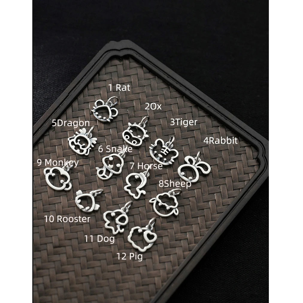 Armband Zoe auf weißem Hintergrund - komplette Ansicht des Schmuckstücks