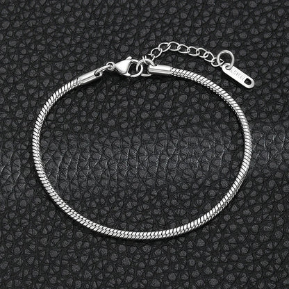 Snake Armband Detailansicht - hochwertige Edelstahl-Verarbeitung sichtbar