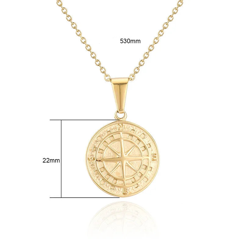 Technische Zeichnung eines goldfarbenen Kompass-Medaillons mit Maßen, das die gravierte Kompassrose detailliert zeigt.