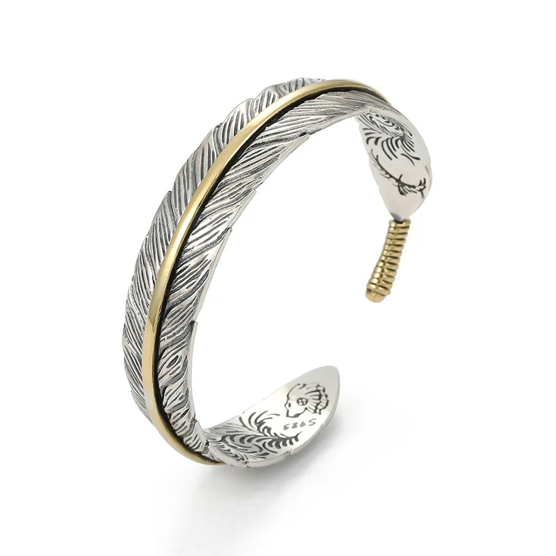 Armband Feather Ring - modisches Accessoire mit federleichtem Design
