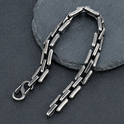 Detailansicht Luke Armband - geometrisches Muster in Gold, Silber, Retro und Schwarz verfügbar