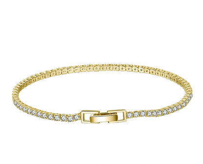 Nahaufnahme Armband Lucia - feine Verarbeitung aus echtem 925 Sterling Silber
